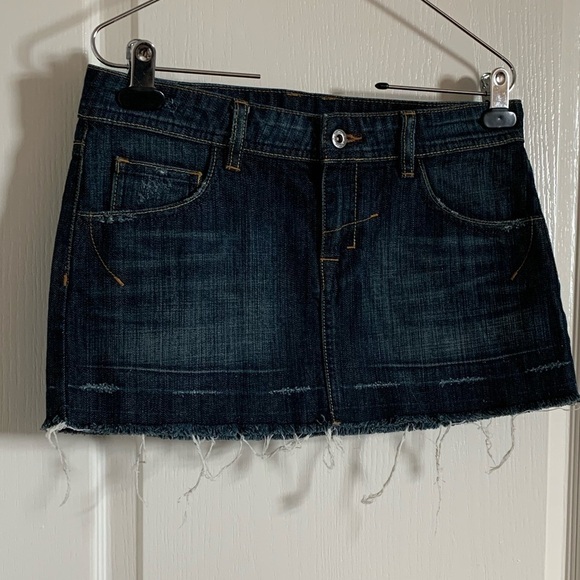 Topshop Women’s Distressed Raw Hem Denim Mini Skir - Picture 3 of 9